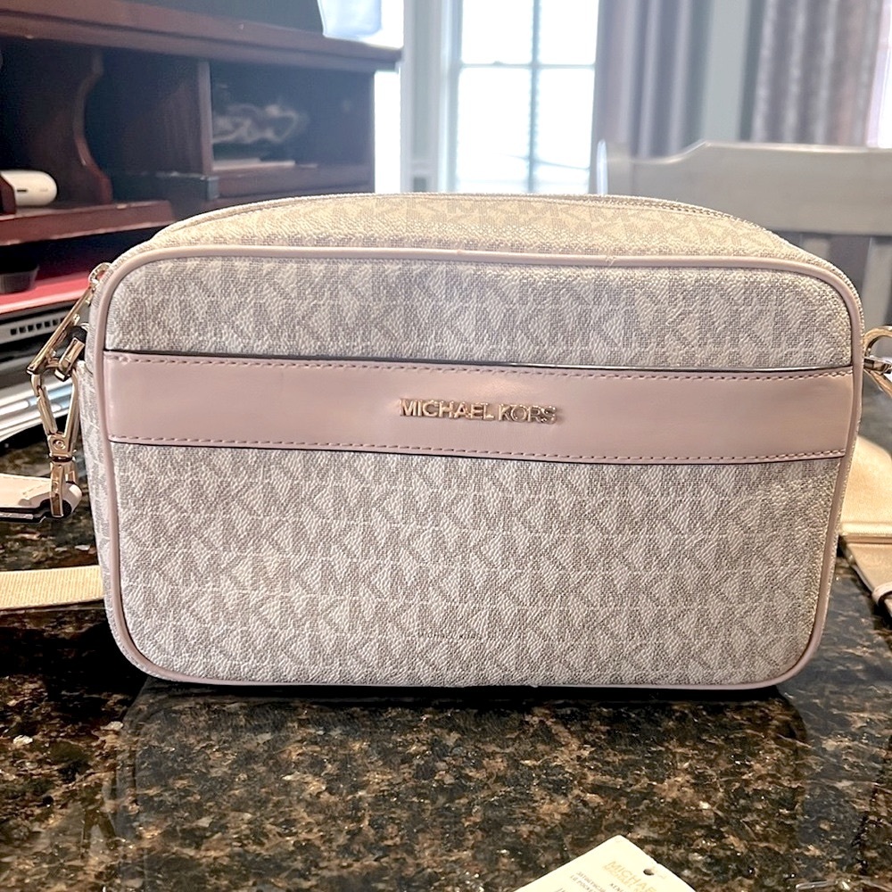 Michael Kors Crossbody